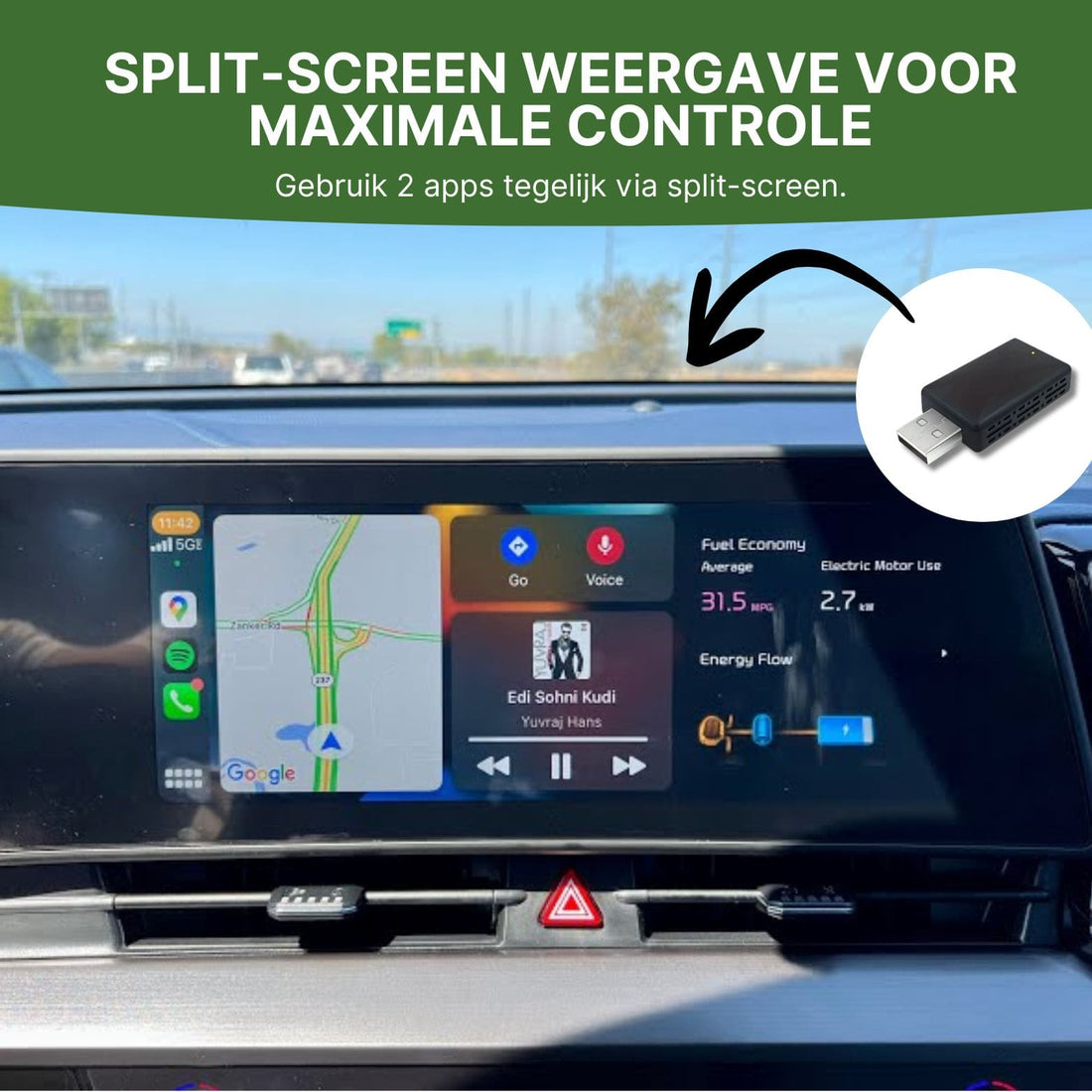 arVizio USB adapter shows split-screen functionality on the car screen with Apple CarPlay and Android Auto – navigate and listen at the same time.