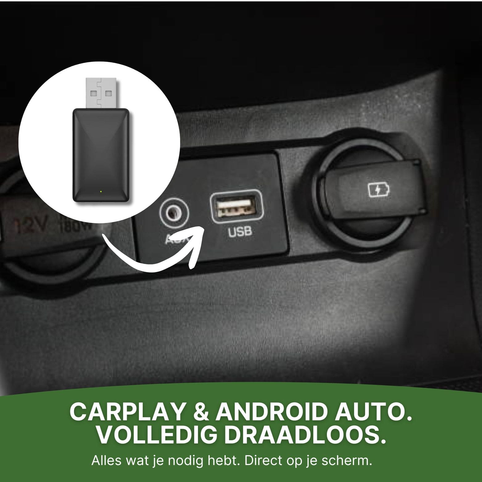CarVizio USB-adapter ingeplugd in auto – draadloze verbinding met Apple CarPlay en Android Auto, zonder kabels, direct zichtbaar op je autoscherm.