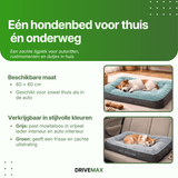 Rechthoekige hondenmand in grijs en groen met hond liggend thuis en op de achterbank van een auto.
