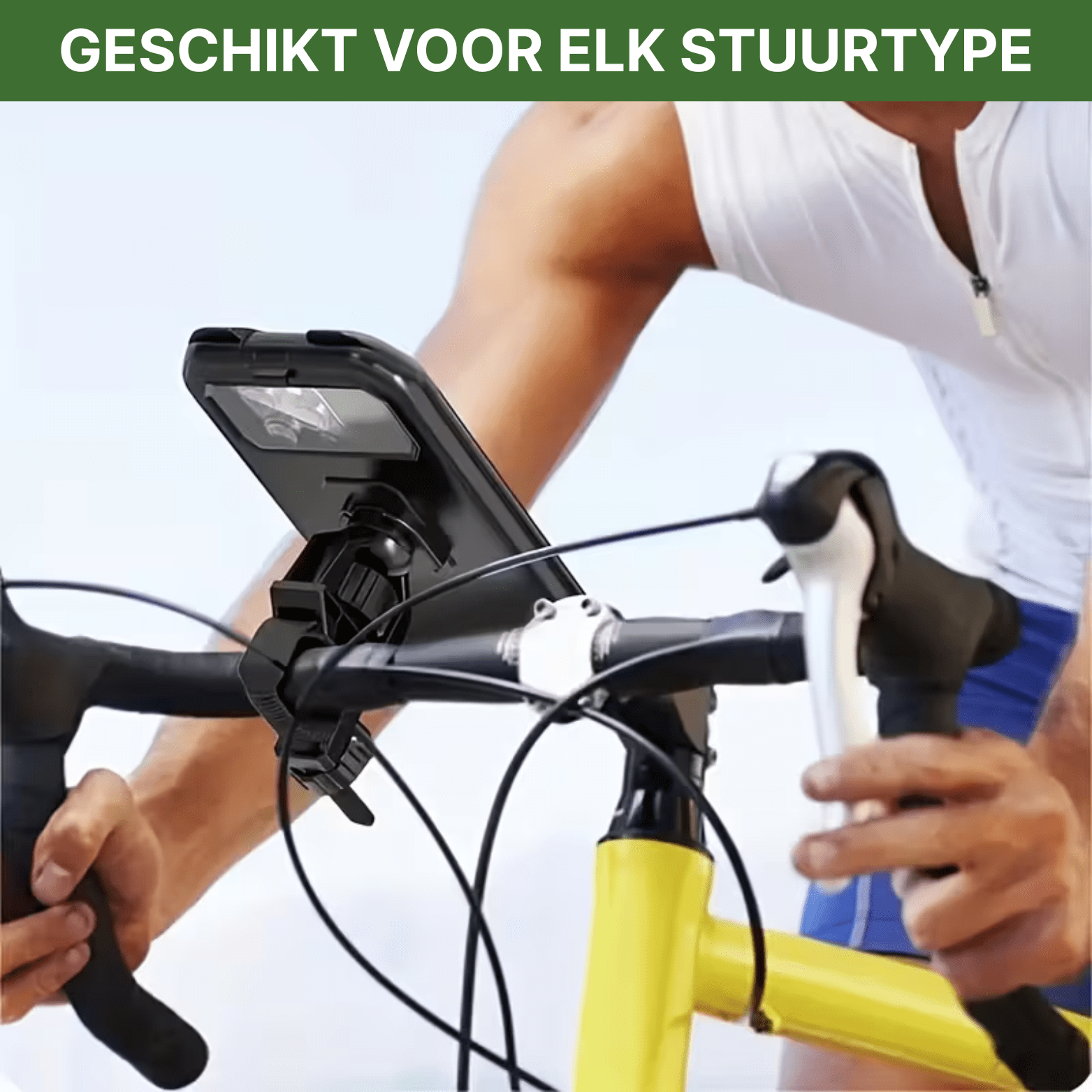 Telefoonhouder bevestigd op stuur van een racefiets met sporter in actie op de achtergrond.